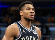 开云APP-雄鹿稳坐东部头名，字母哥成为领袖的简单介绍