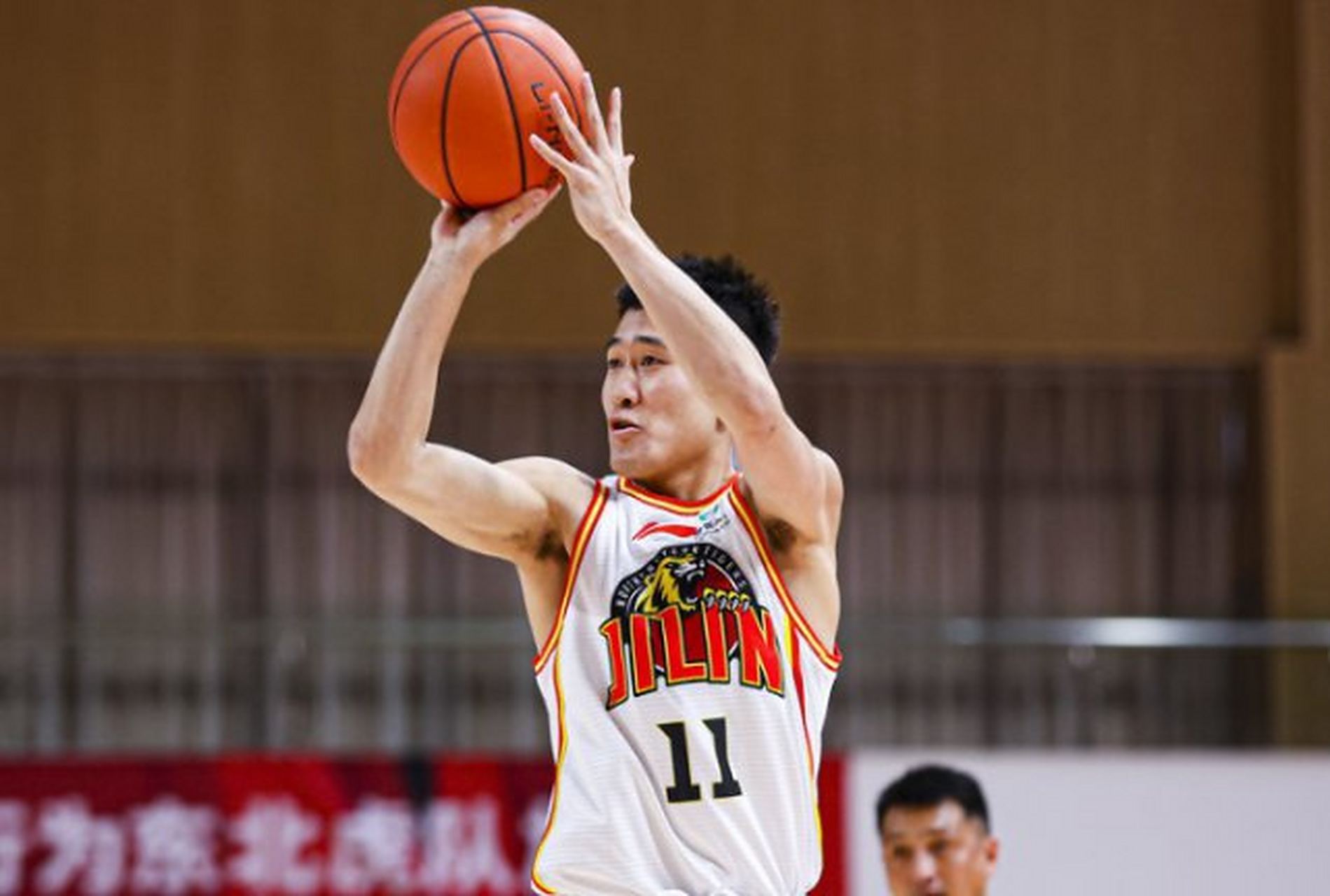 吉林队险胜福建，摆脱连败压力的简单介绍