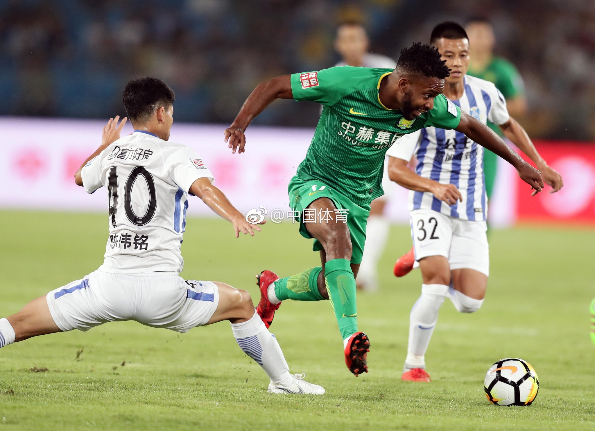 国安犹如狂风暴雨，面对富力