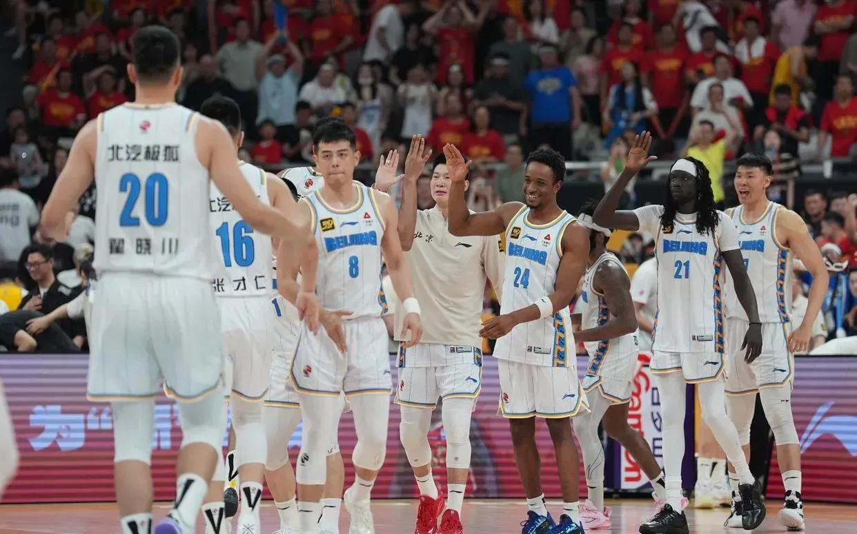 北京队主场击败对手，取得胜利