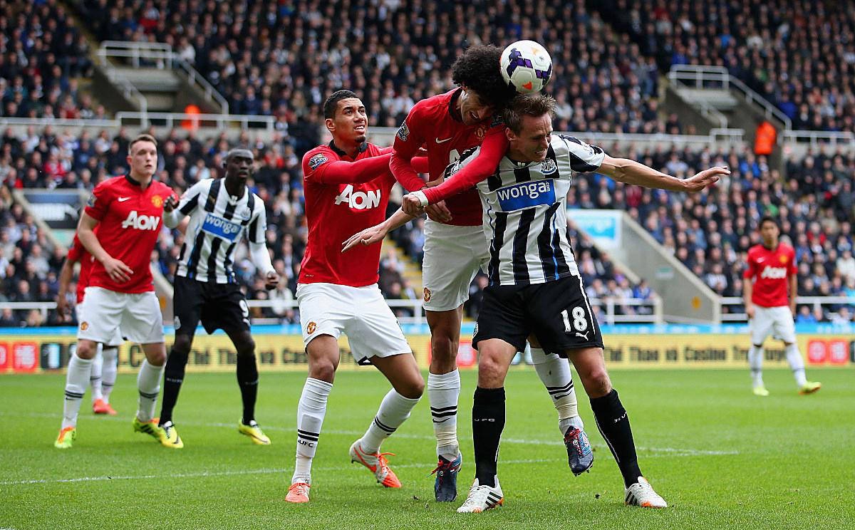 包含伯恩茅斯主场取胜重要三分的词条