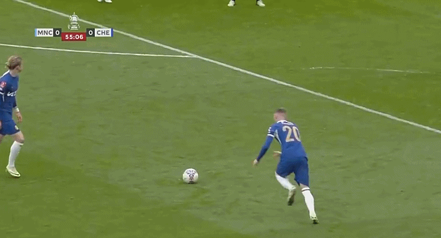 男子比赛出现犯规，选手遭遇淘汰