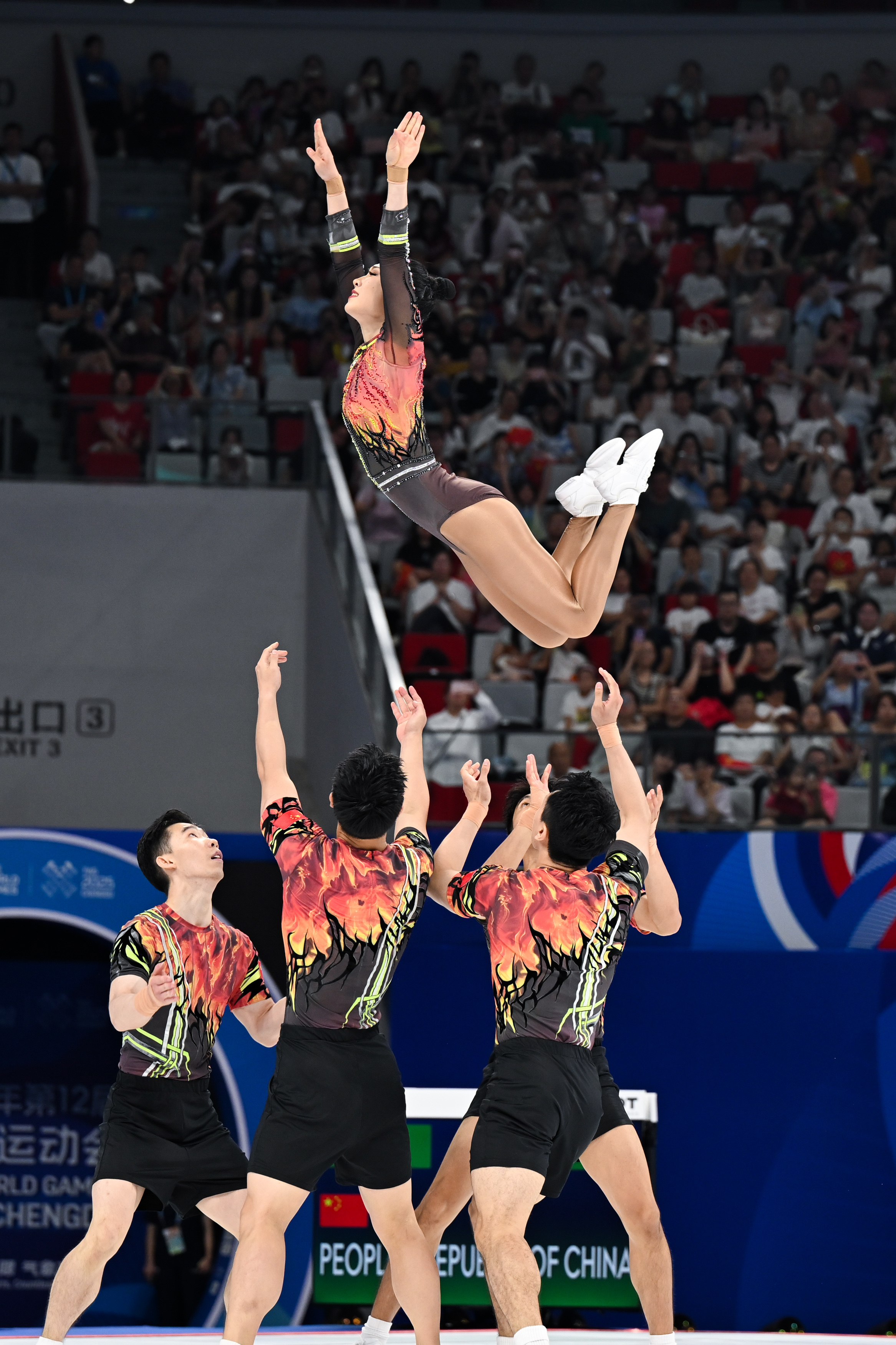 关于体操小组赛落幕，强队悉数晋级的信息