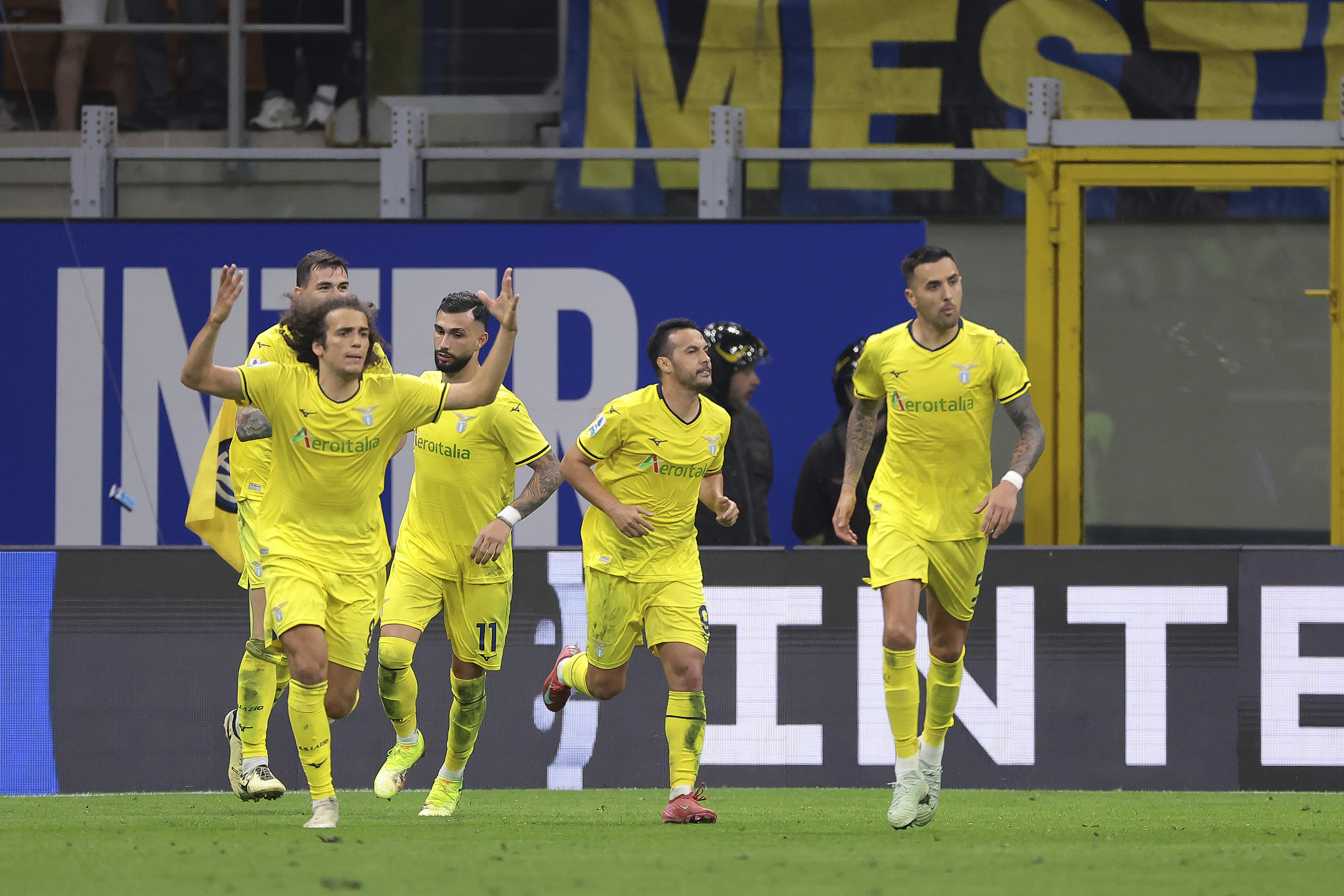 意甲战队转会窗口开启，多支球队展开引援计划