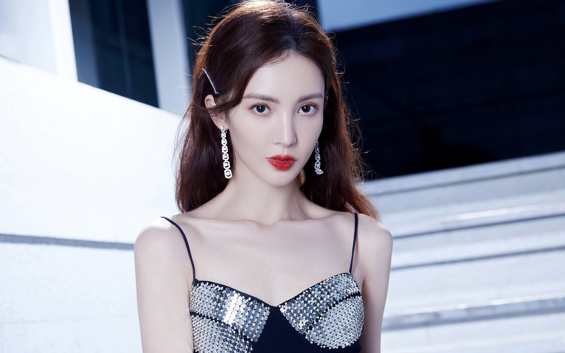 新王当立！萨卡碾碎魔笛神话，威尔士战场见证英格兰新核诞生