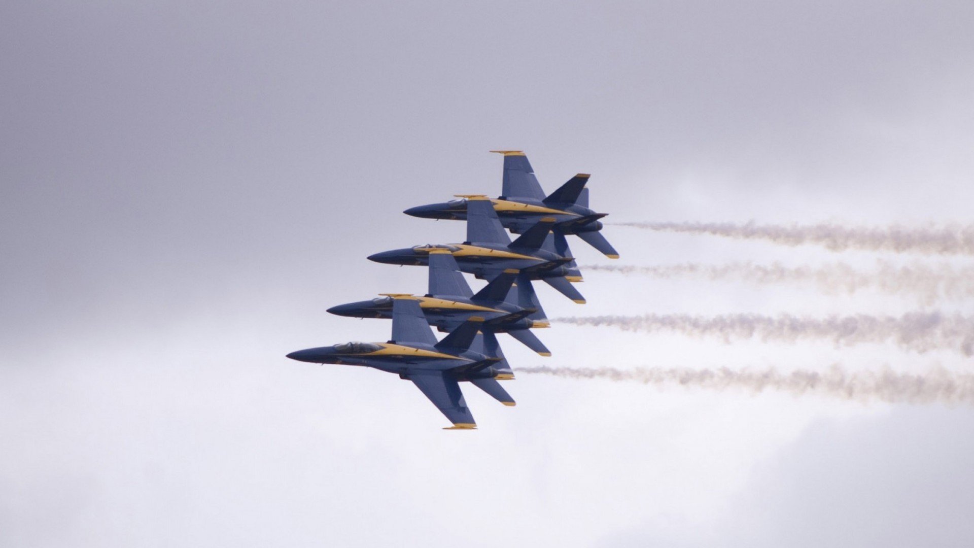 东西方篮球碰撞之夜,班凯罗36分完胜上海队,灰熊新王展现唯一巨星价值