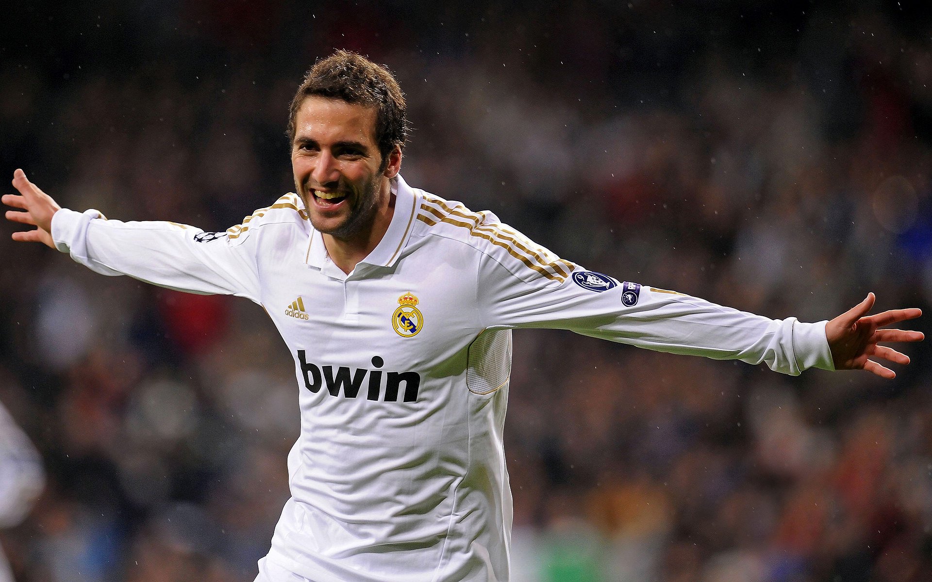 超越比分，从诺坎普到标靶中心，意志的角逐